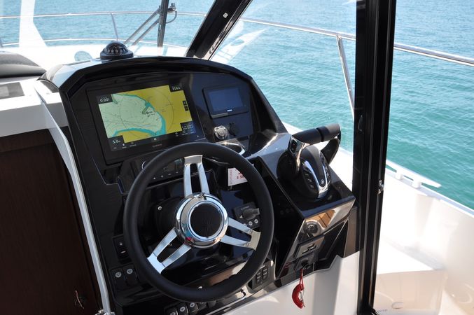 Jeanneau Merry Fisher 895 | Ema