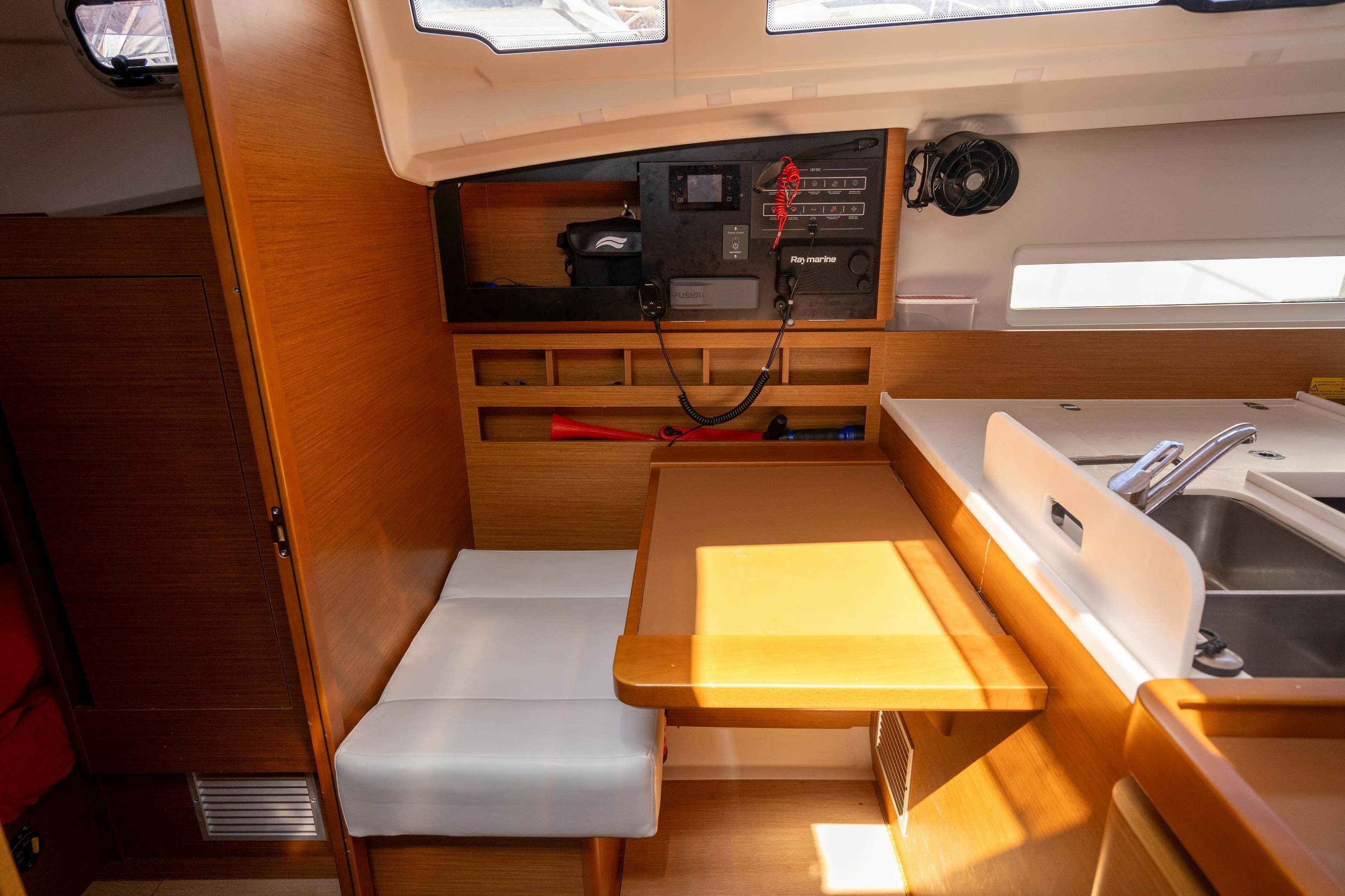 Jeanneau Sun Odyssey 410 | Sea Player
