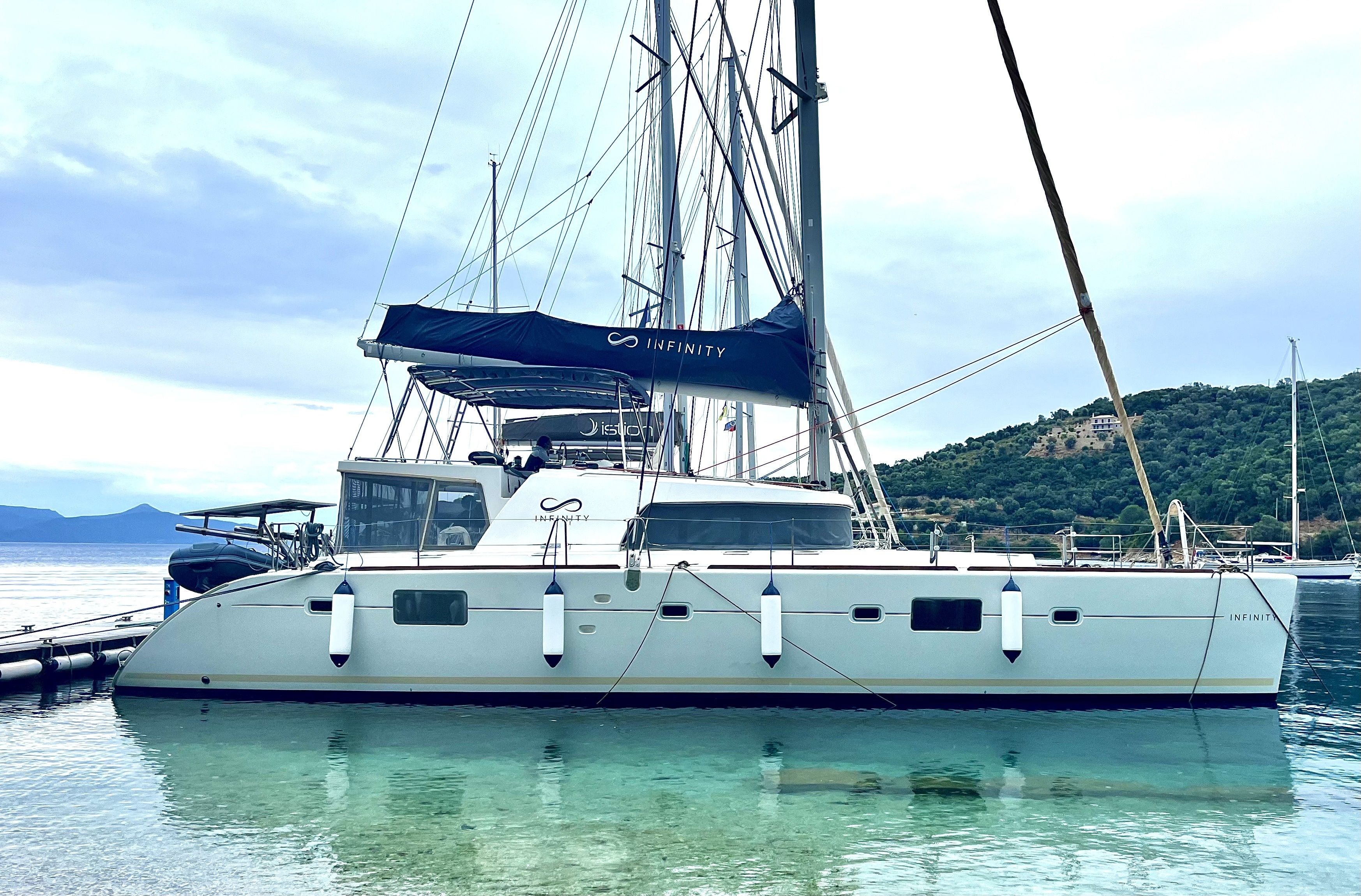 Lagoon 500 | Infinity