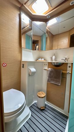 Lagoon 500 | Infinity