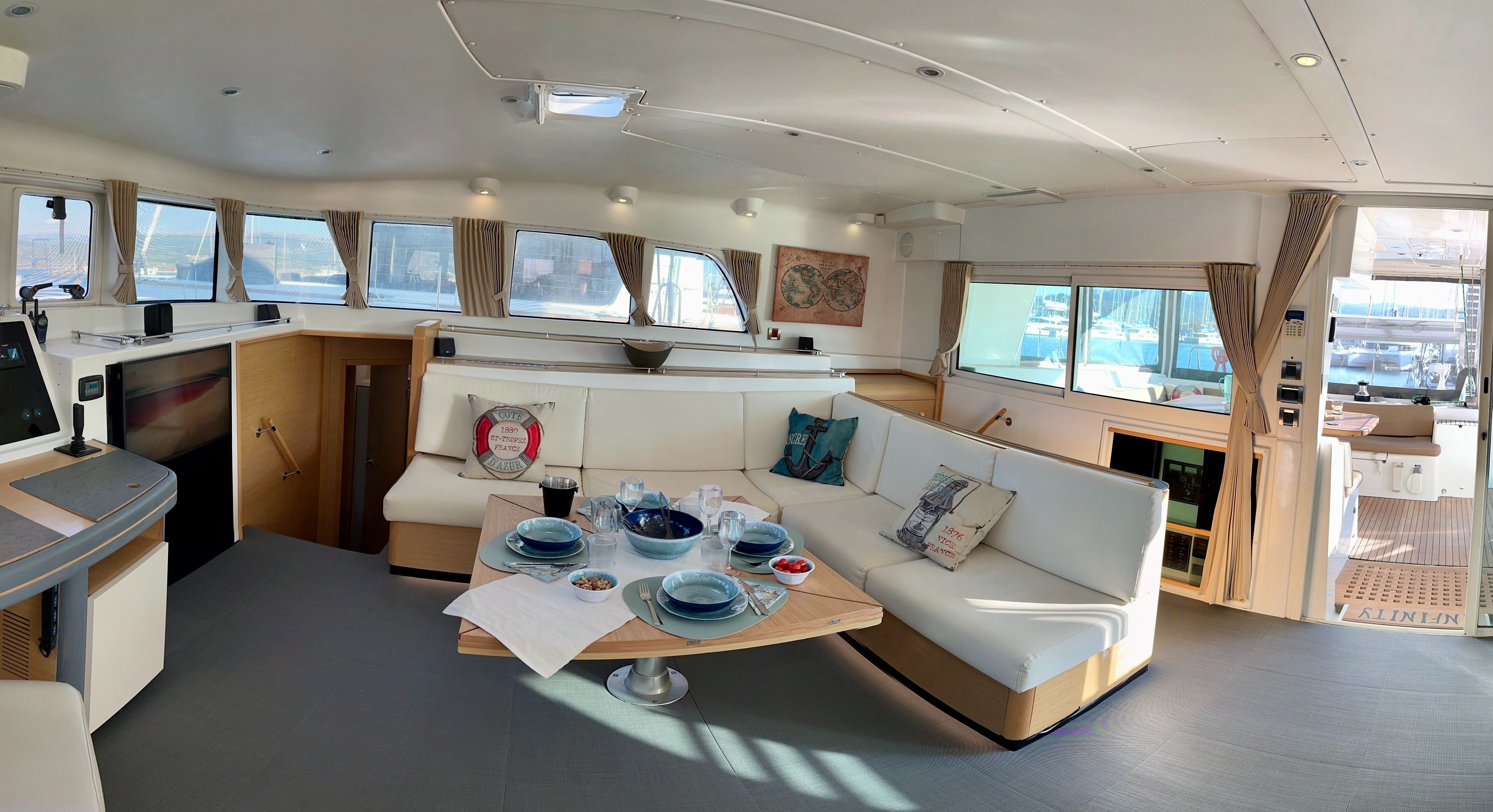 Lagoon 500 | Infinity