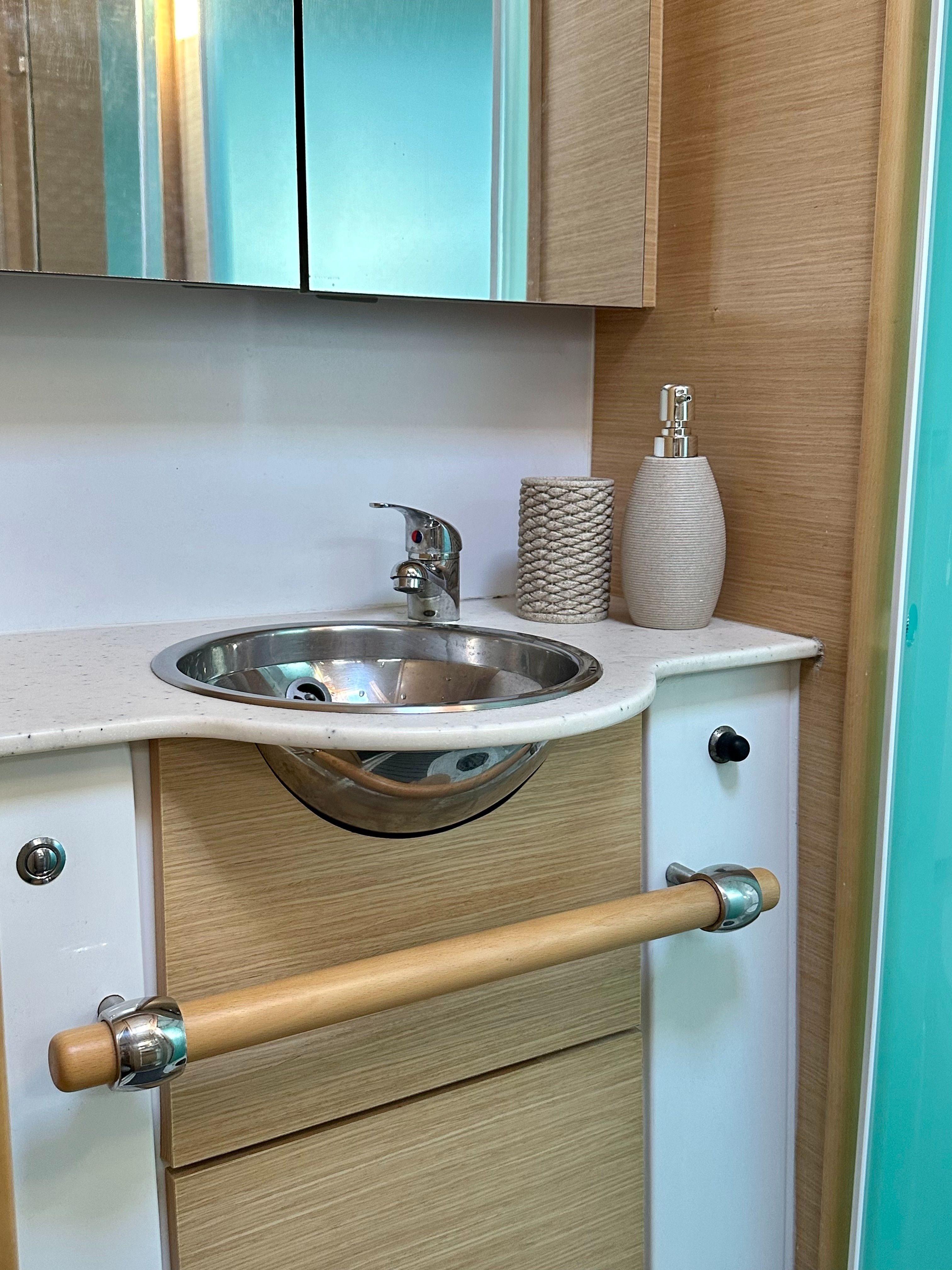 Lagoon 500 | Infinity