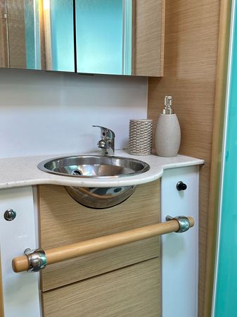 Lagoon 500 | Infinity