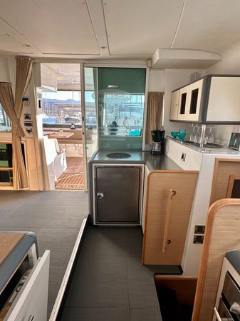 Lagoon 500 | Infinity