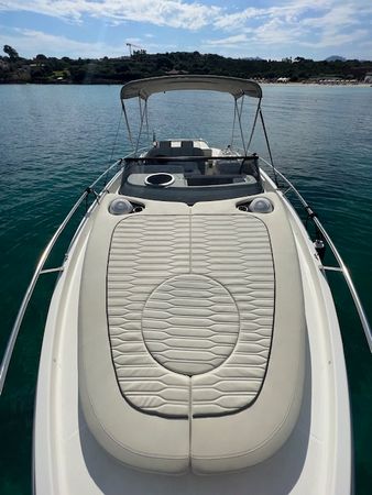 Cranchi E30 Endurance | Aurora