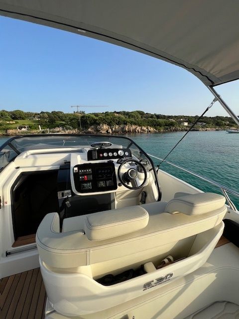 Cranchi E30 Endurance | Aurora