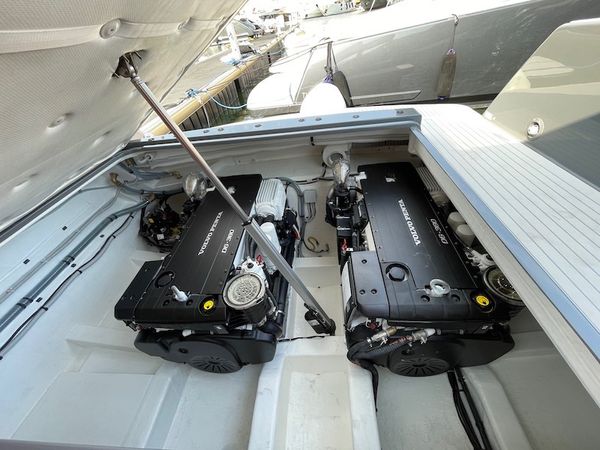 Van Dutch 40 | Cherie