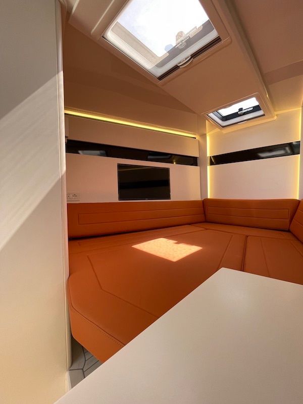 Van Dutch 40 | Cherie