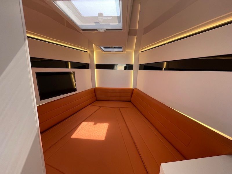 Van Dutch 40 | Cherie