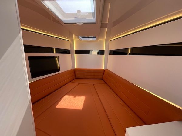 Van Dutch 40 | Cherie