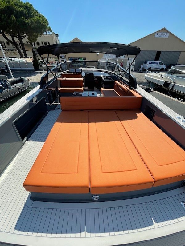 Van Dutch 40 | Cherie