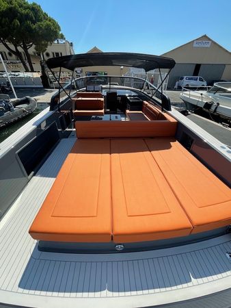 Van Dutch 40 | Cherie