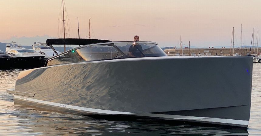 Van Dutch 40 | Cherie