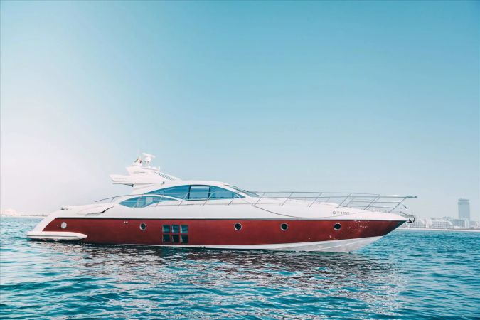 Azimut 68 | Sura