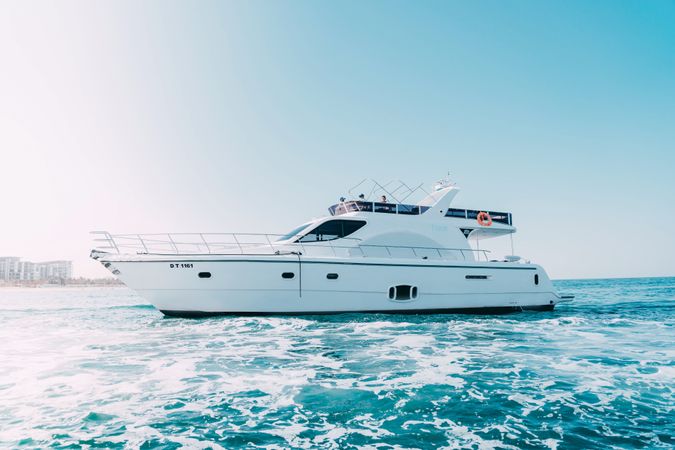 Majesty 75 | Tisck