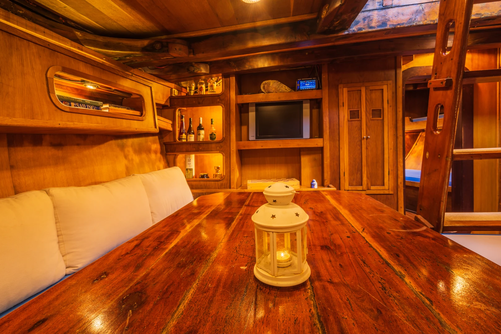 Custom Built 30 | Ionian Spirit