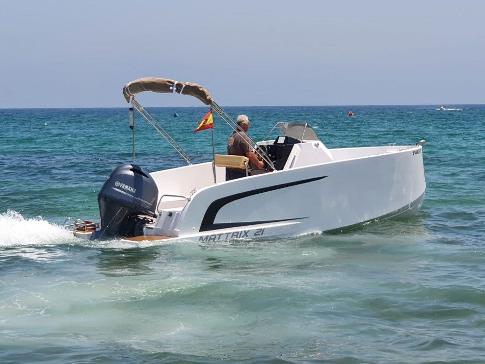 Nuva Yachts M6 | Matrix 21