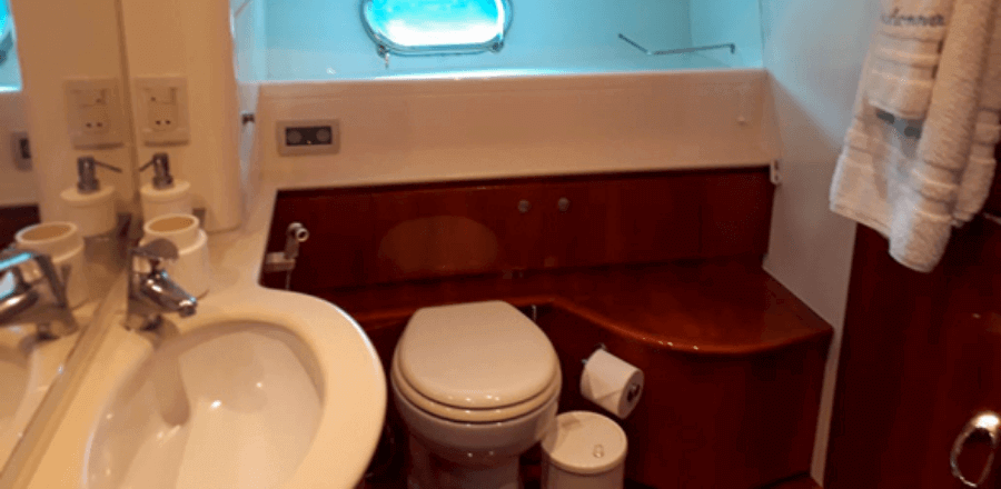 Ferretti 44 | Madonna