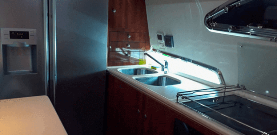 Ferretti 44 | Madonna