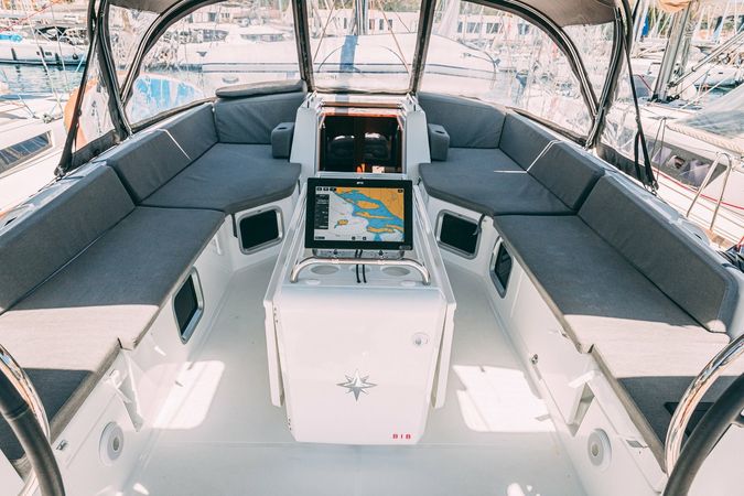 Jeanneau 54 | El Yelmo