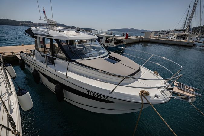 Jeanneau Merry Fisher 895 | Shearwater