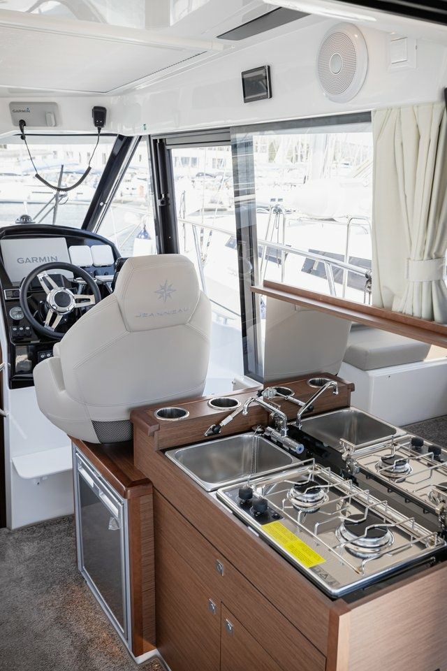 Jeanneau Merry Fisher 895 | Shearwater