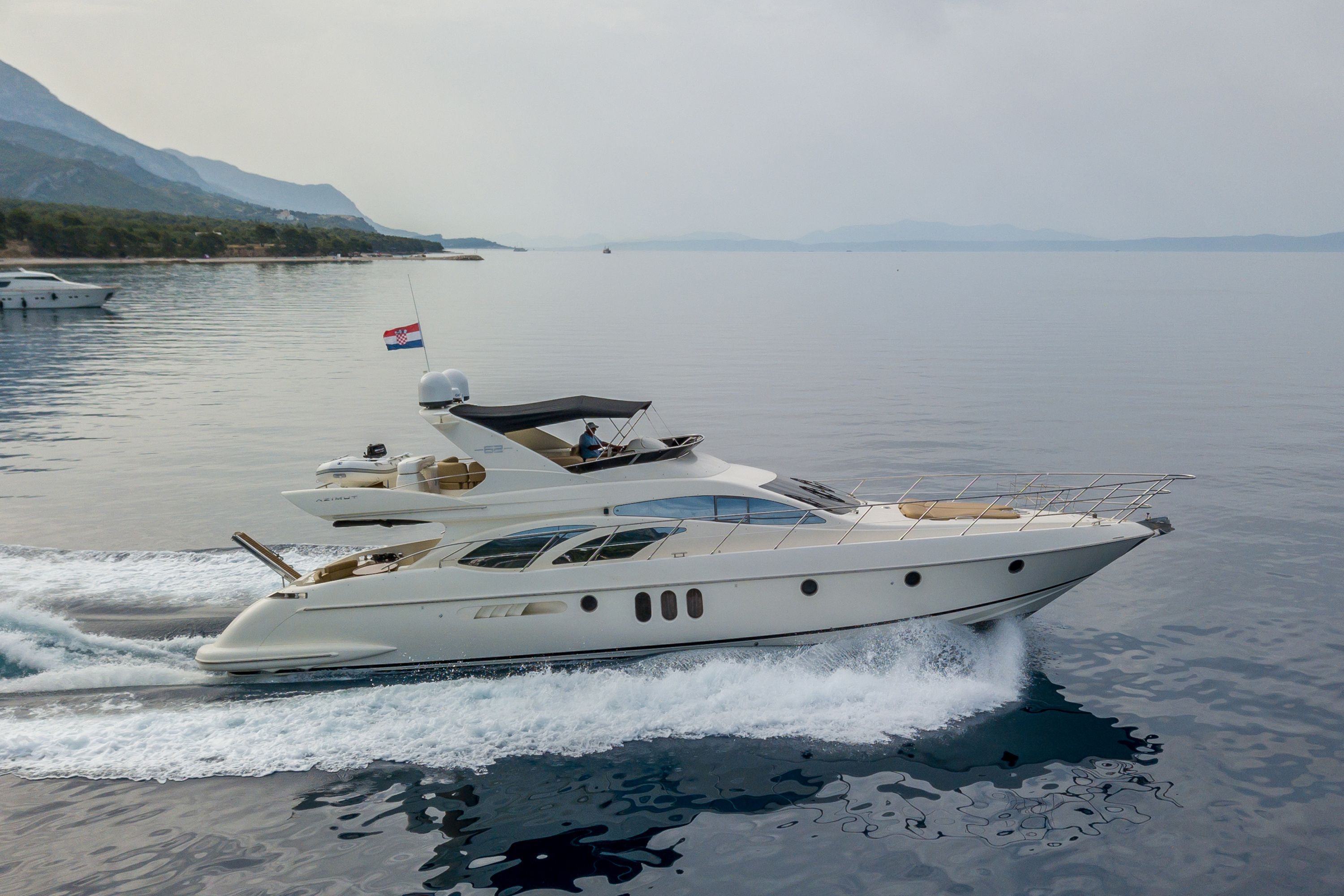 Azimut 62 Fly | Eos