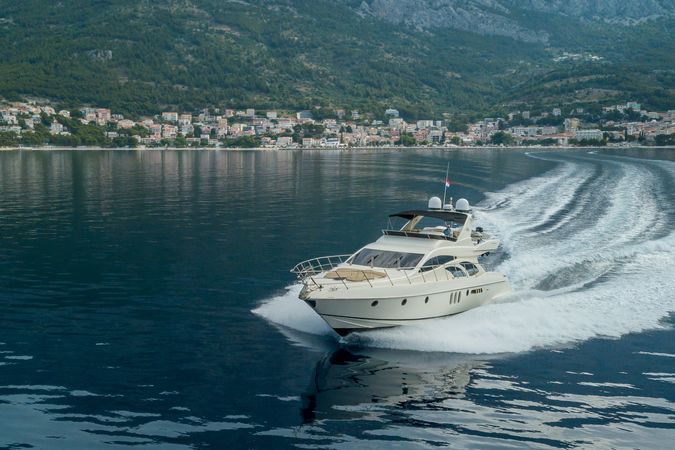 Azimut 62 Fly | Eos