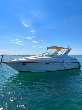 Regal Commodore 3560 | Regal Ventura