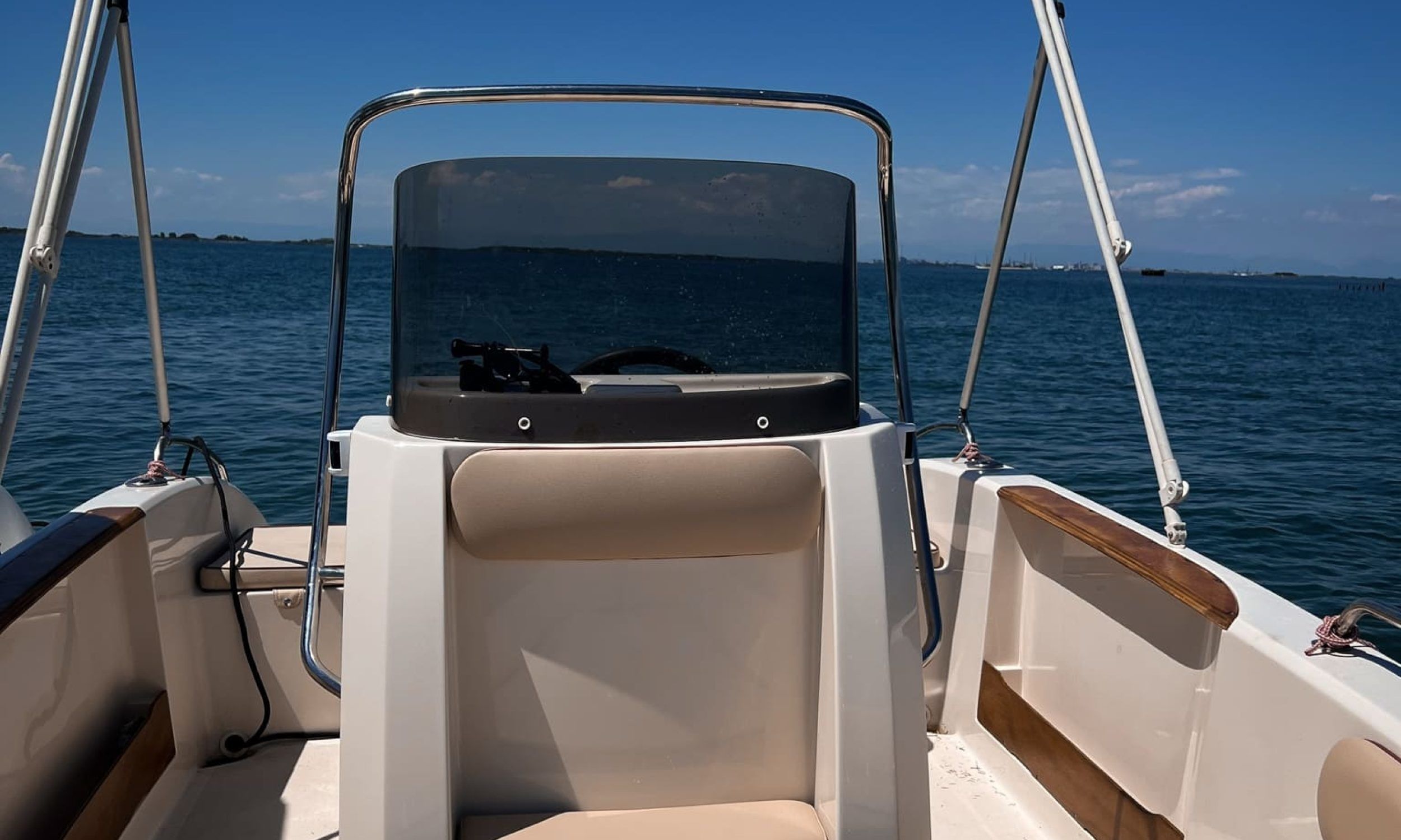 Yacht and Co Voyager 18 | Bordo