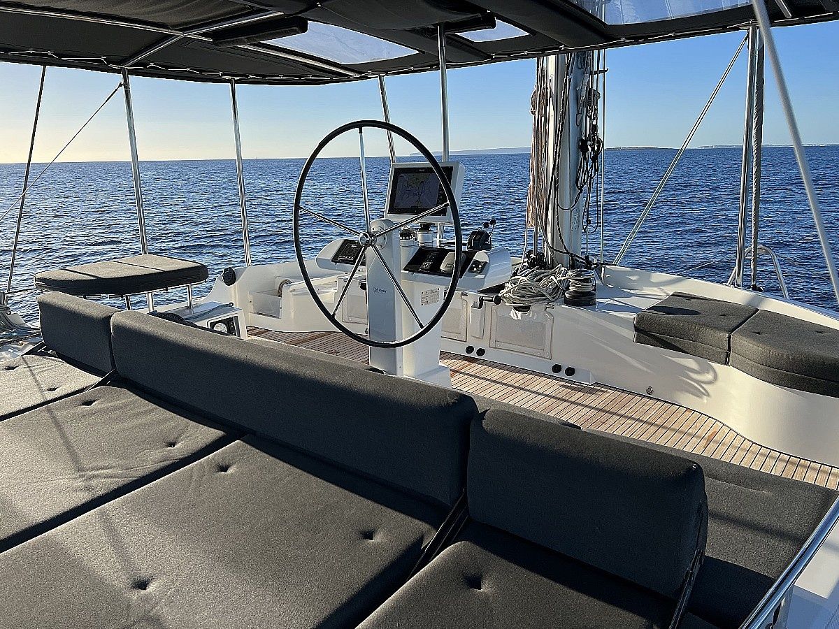 Lagoon 52 F | Goa 10