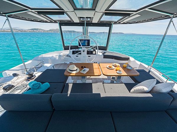 Lagoon 52 F | Goa 10