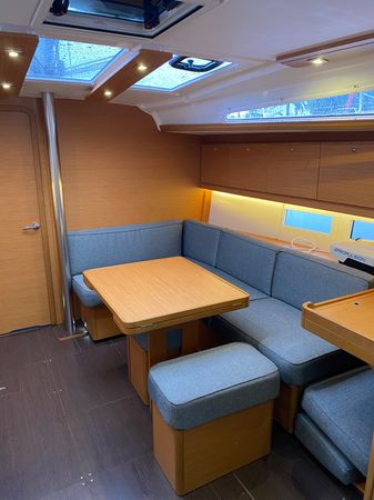 Dufour 390 | Joy 5
