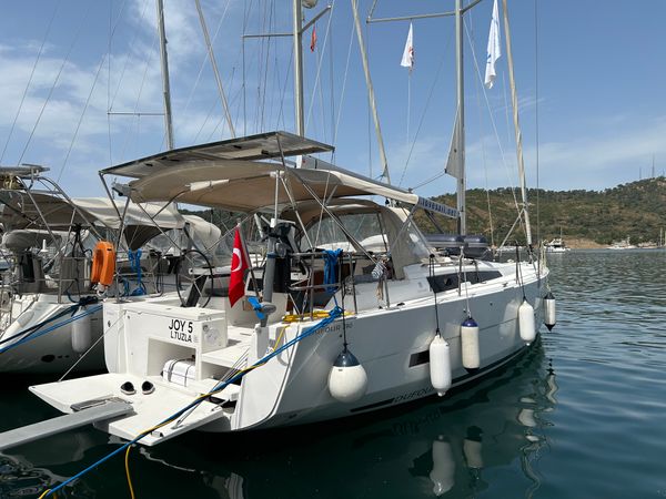 Dufour 390 | Joy 5