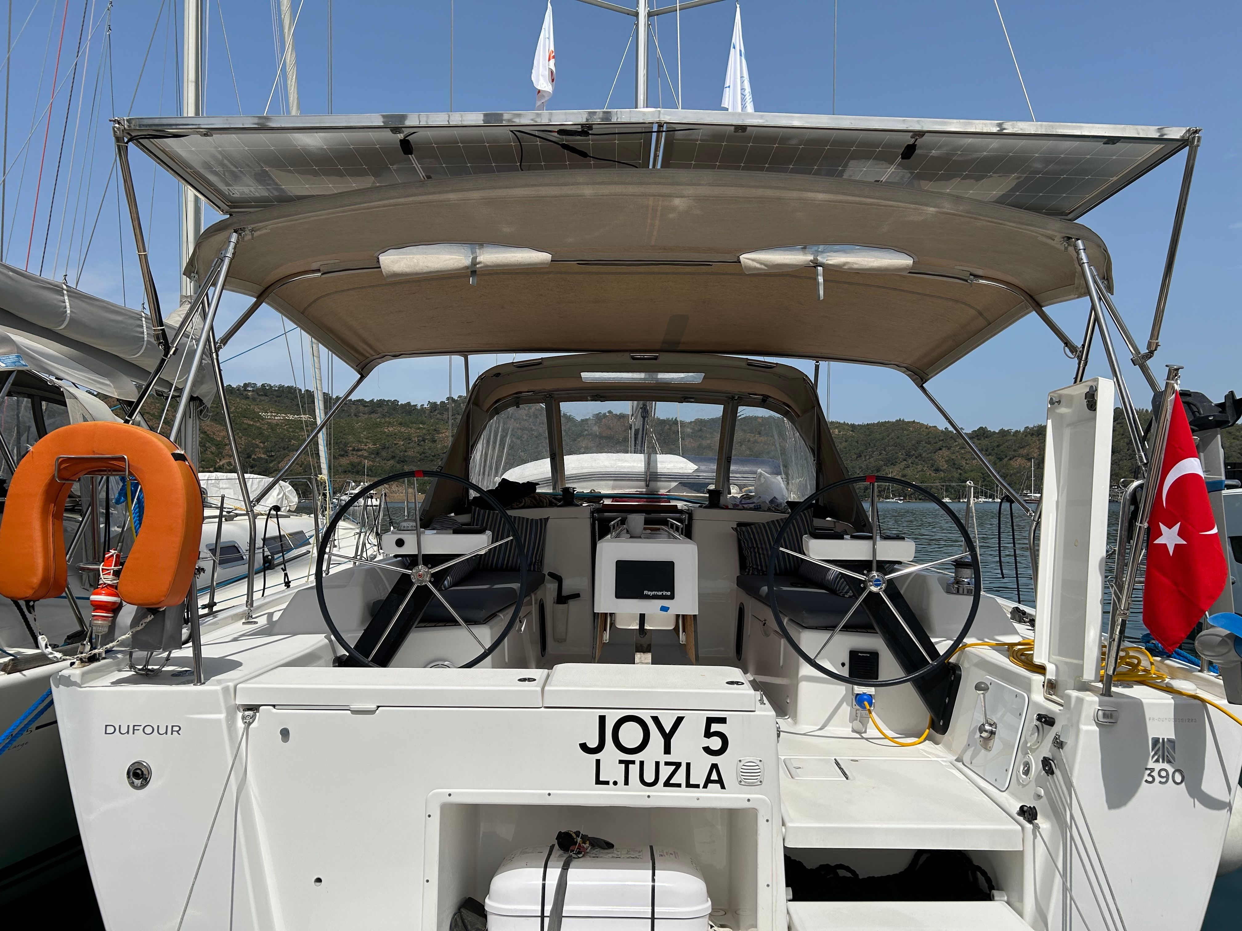 Dufour 390 | Joy 5
