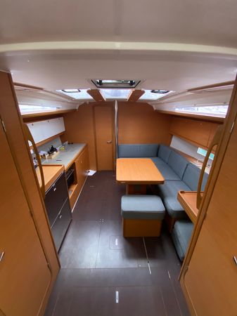 Dufour 390 | Joy 5