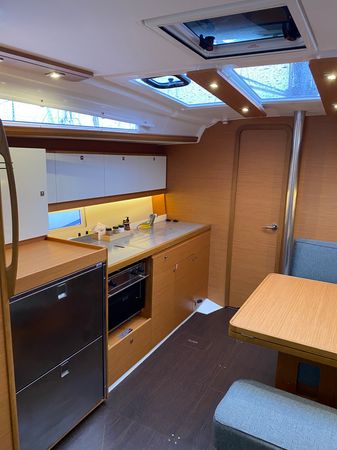 Dufour 390 | Joy 5