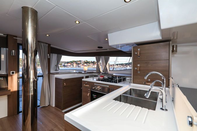 Bali 4.8 | Carpe Diem