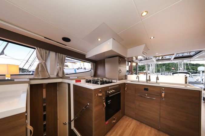 Bali 4.8 | Carpe Diem