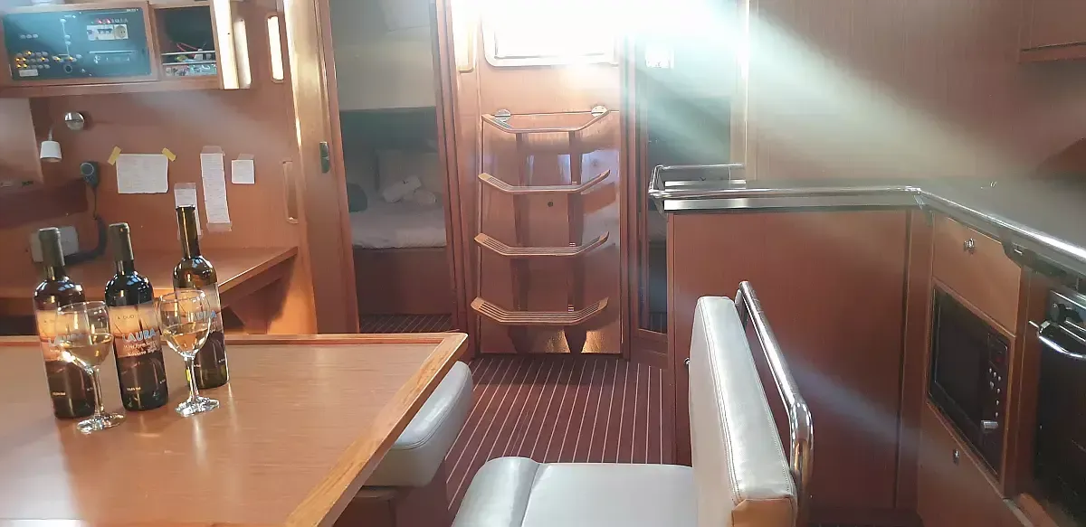 Bavaria Cruiser 45 | Laura