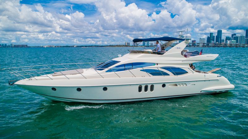 Azimut 62 Fly | Alana Rose