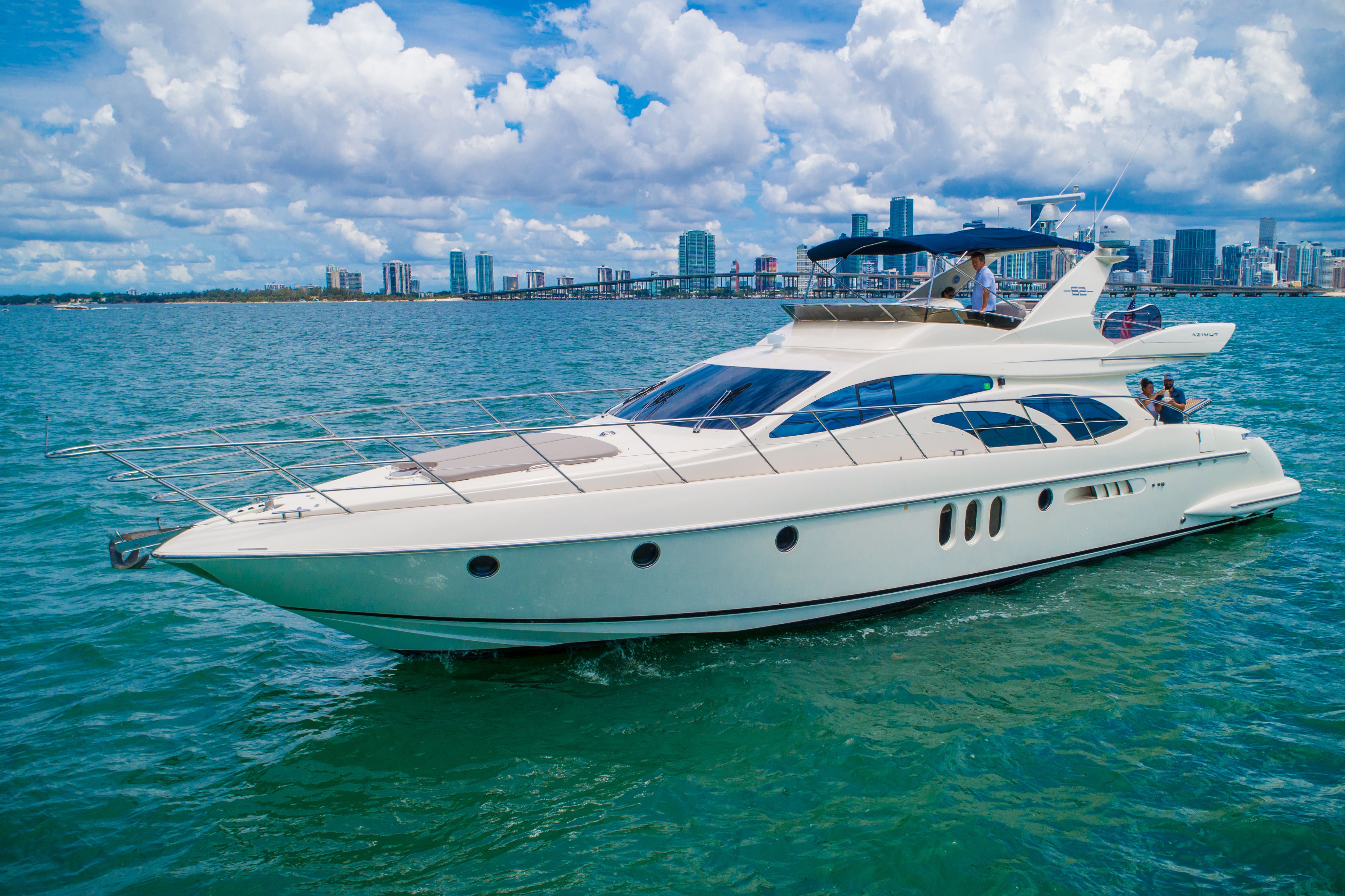 Azimut 62 Fly | Alana Rose