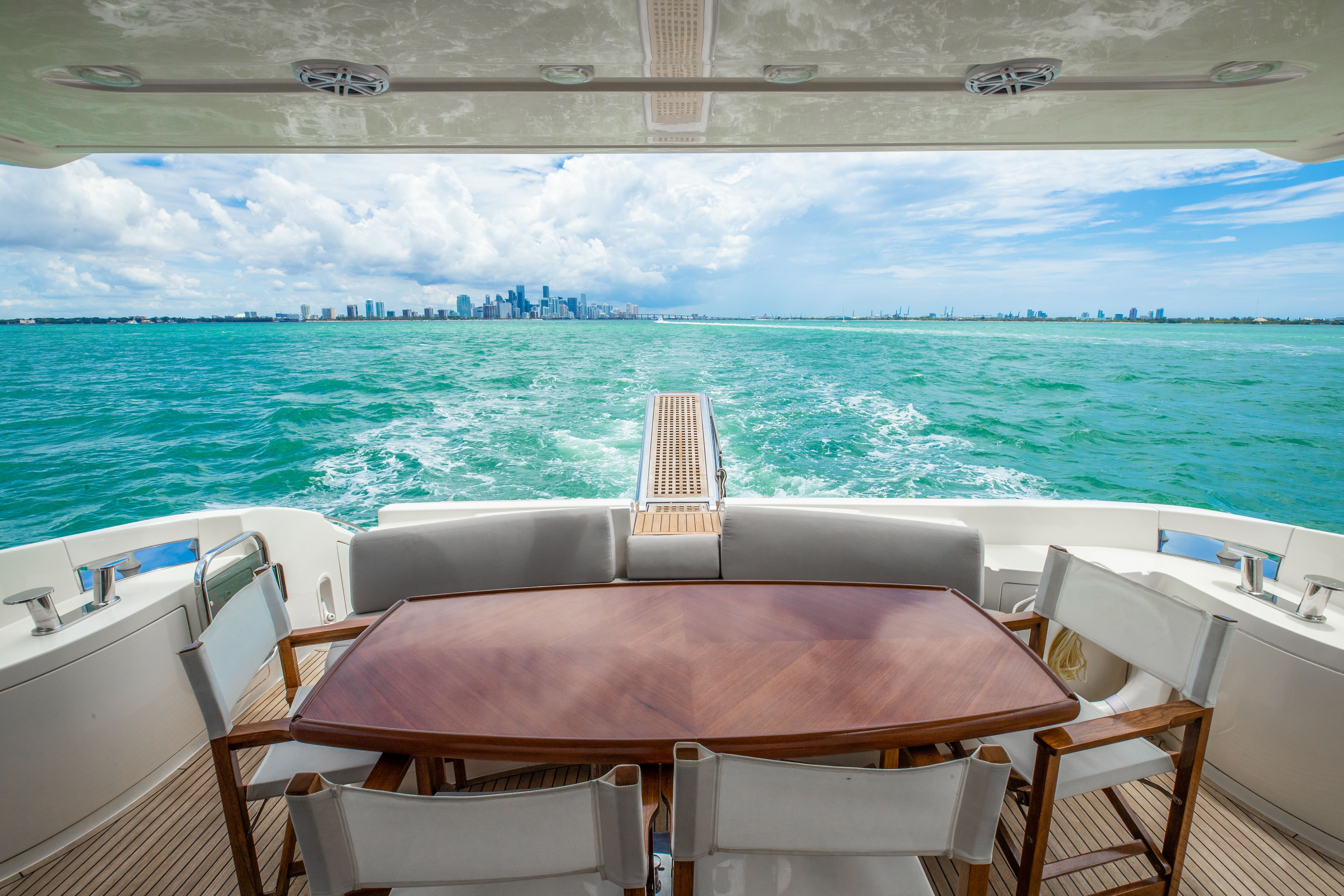 Azimut 62 Fly | Alana Rose