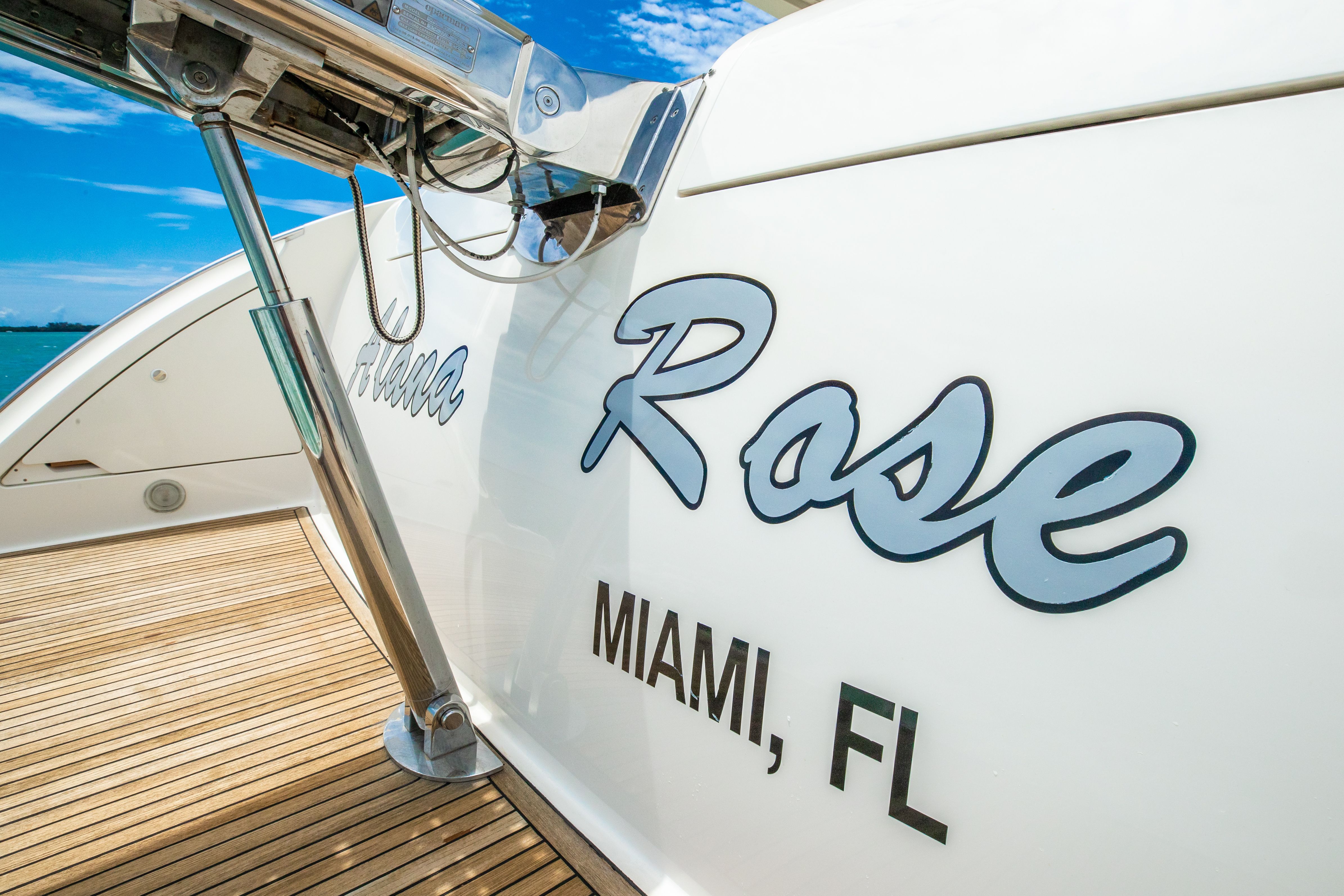 Azimut 62 Fly | Alana Rose