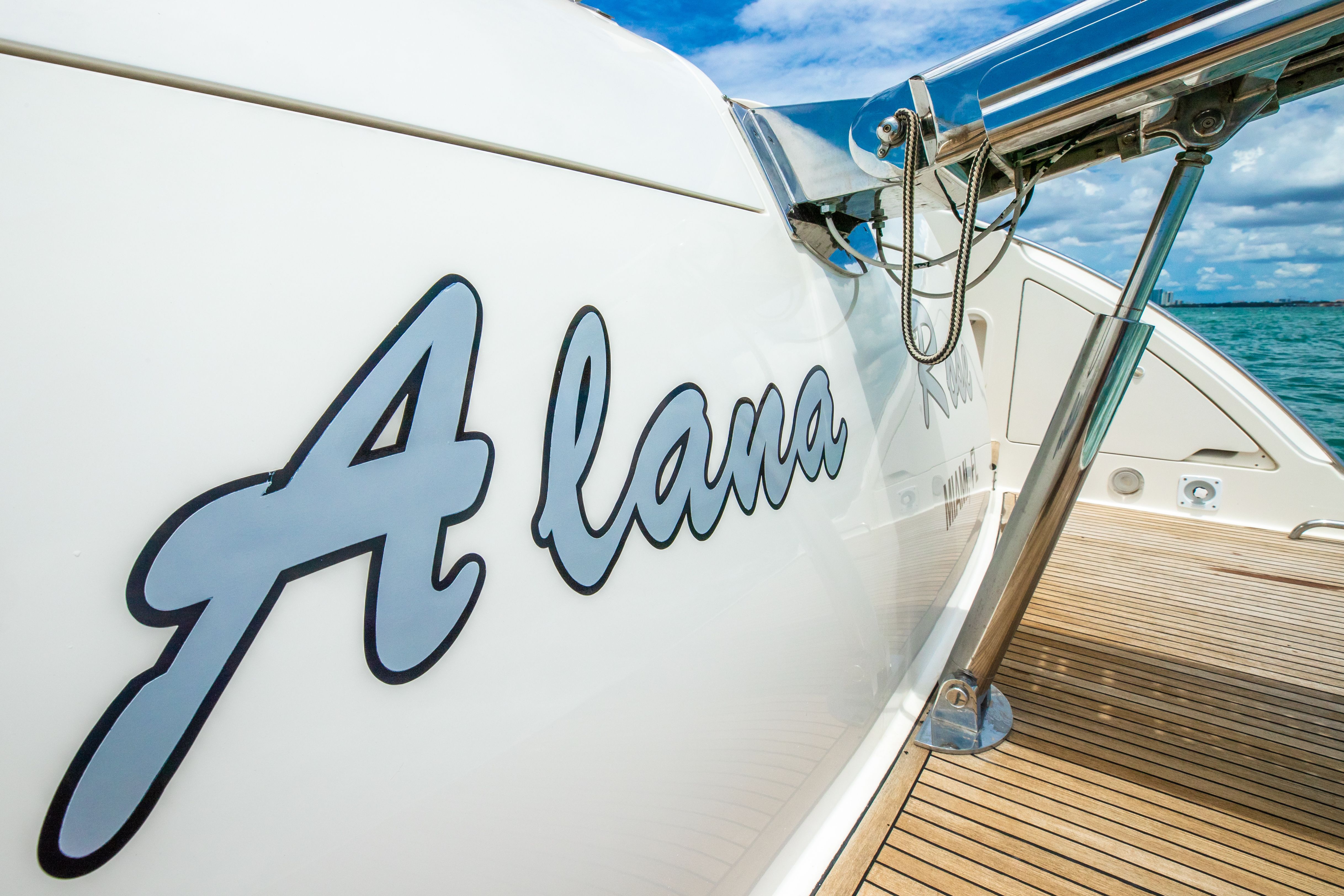 Azimut 62 Fly | Alana Rose