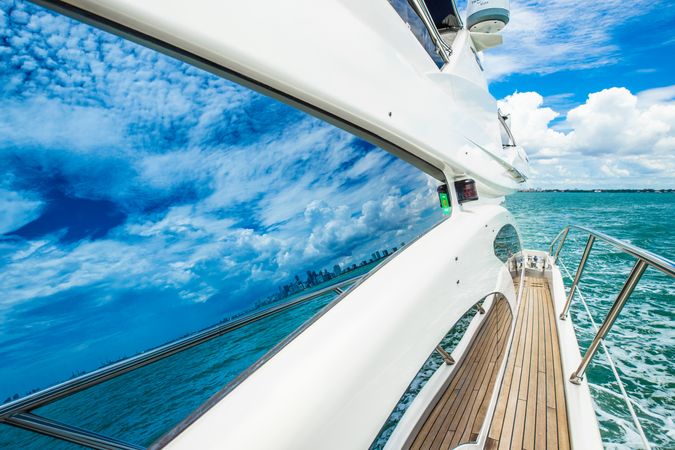 Azimut 62 Fly | Alana Rose