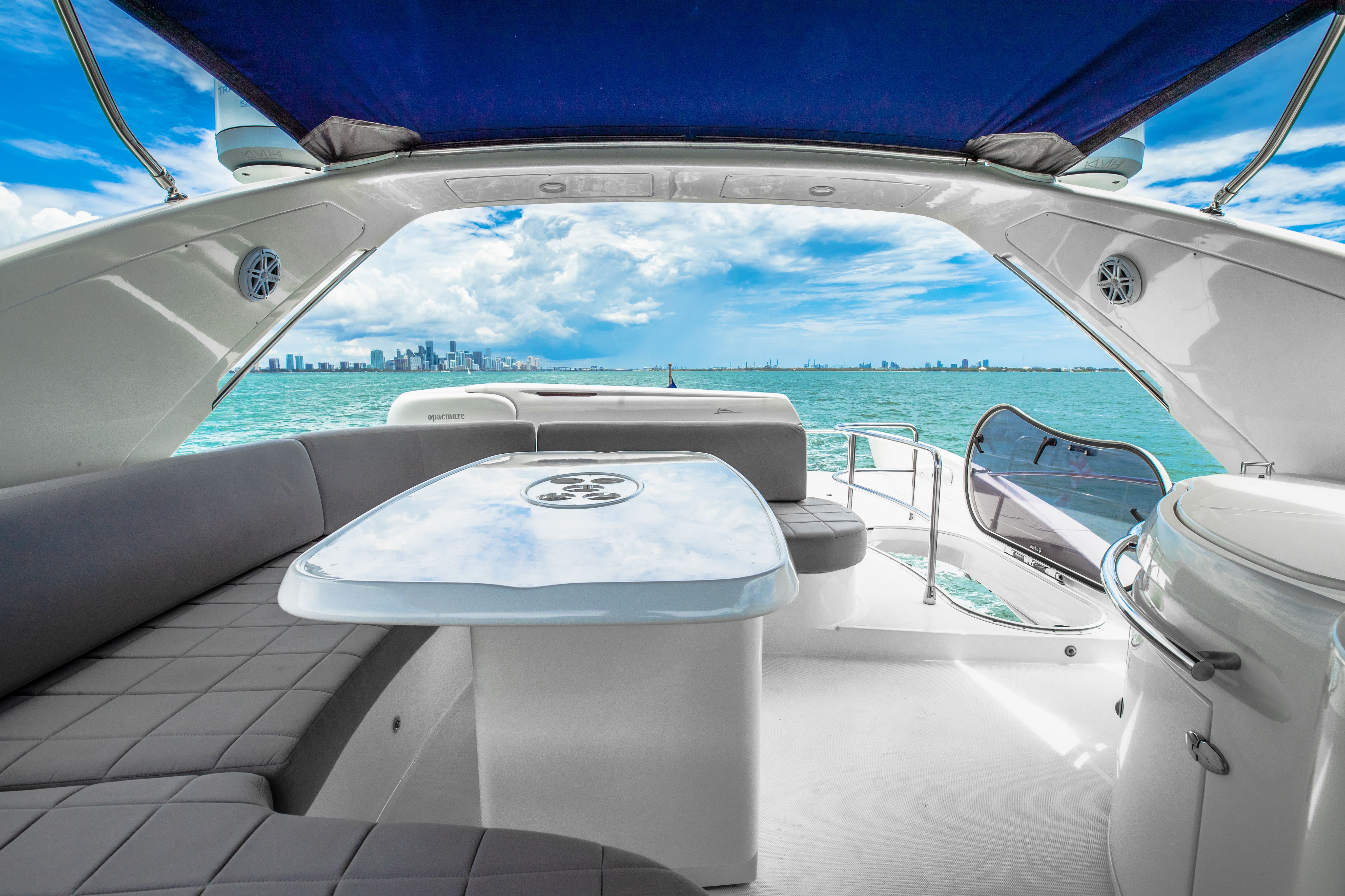Azimut 62 Fly | Alana Rose