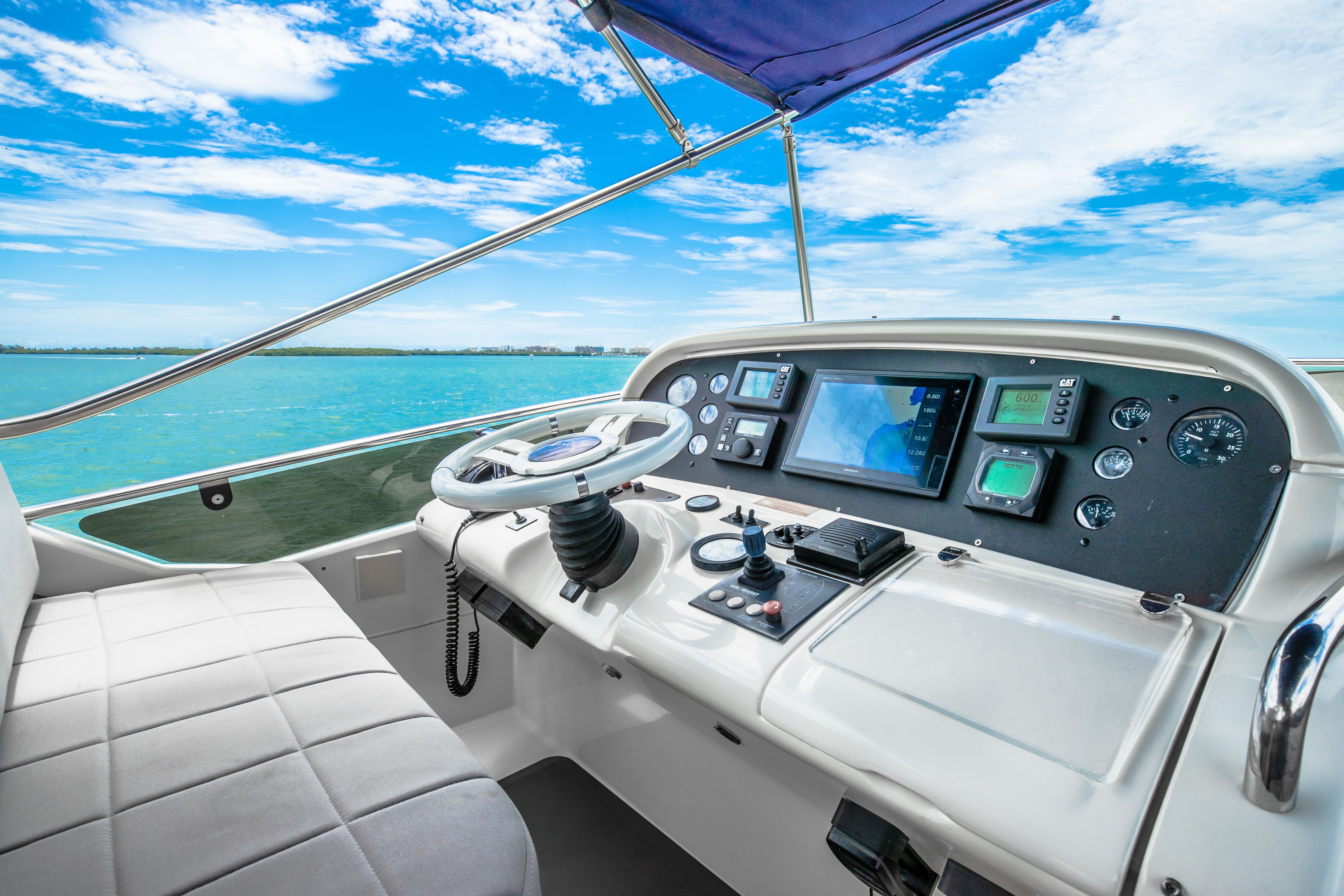 Azimut 62 Fly | Alana Rose