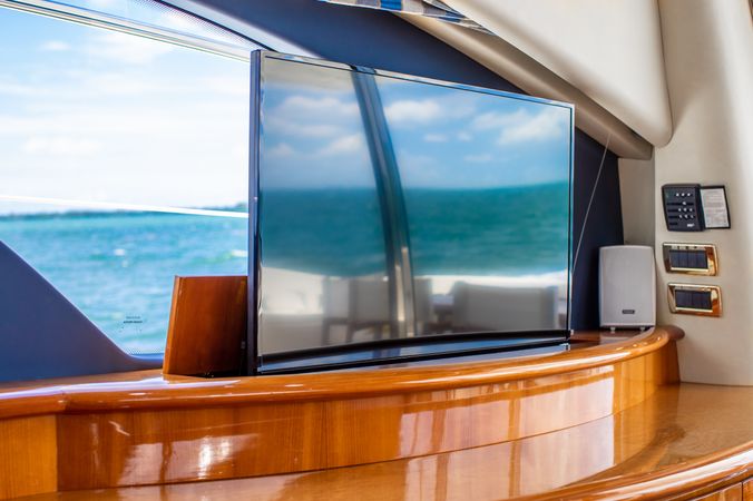 Azimut 62 Fly | Alana Rose