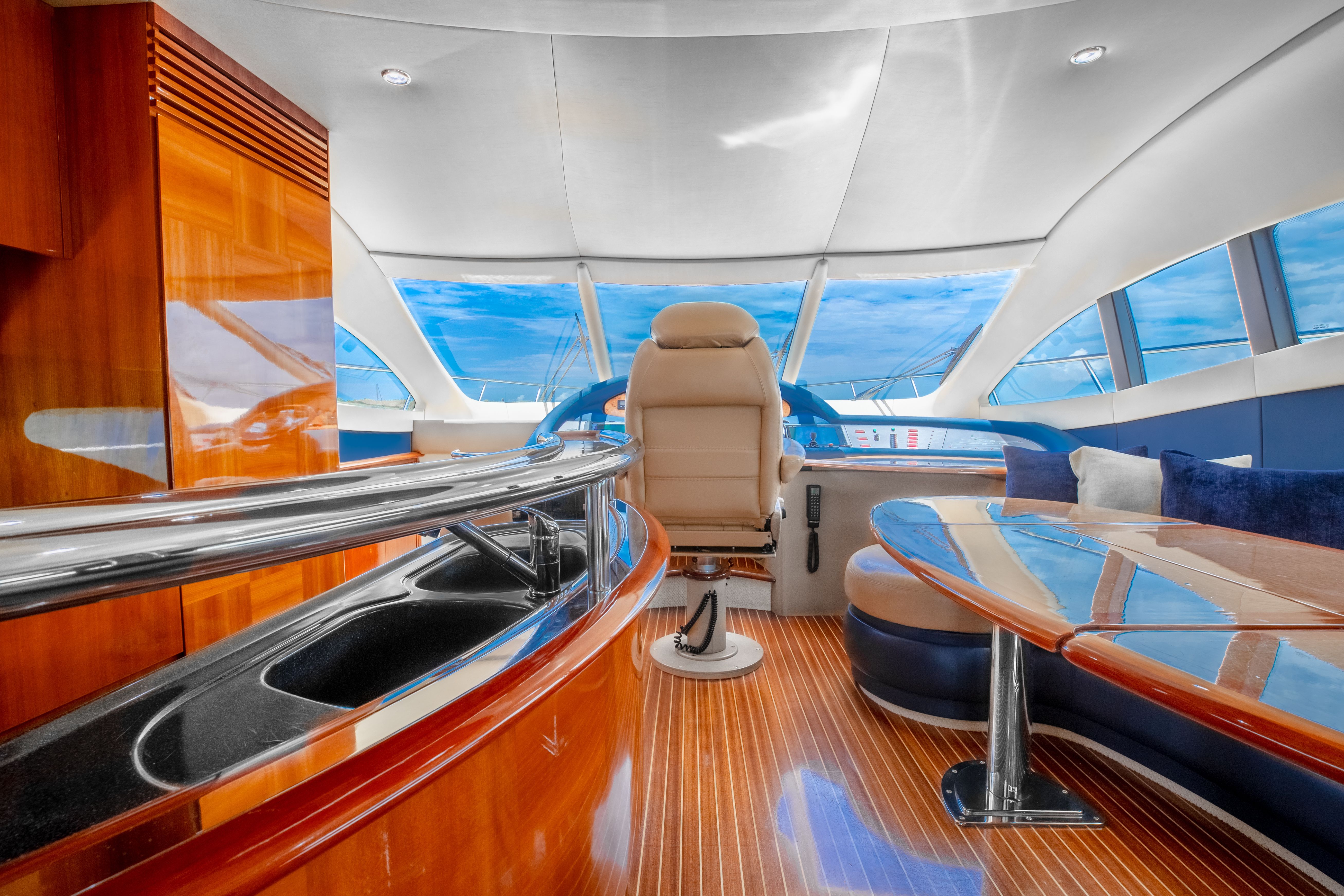 Azimut 62 Fly | Alana Rose